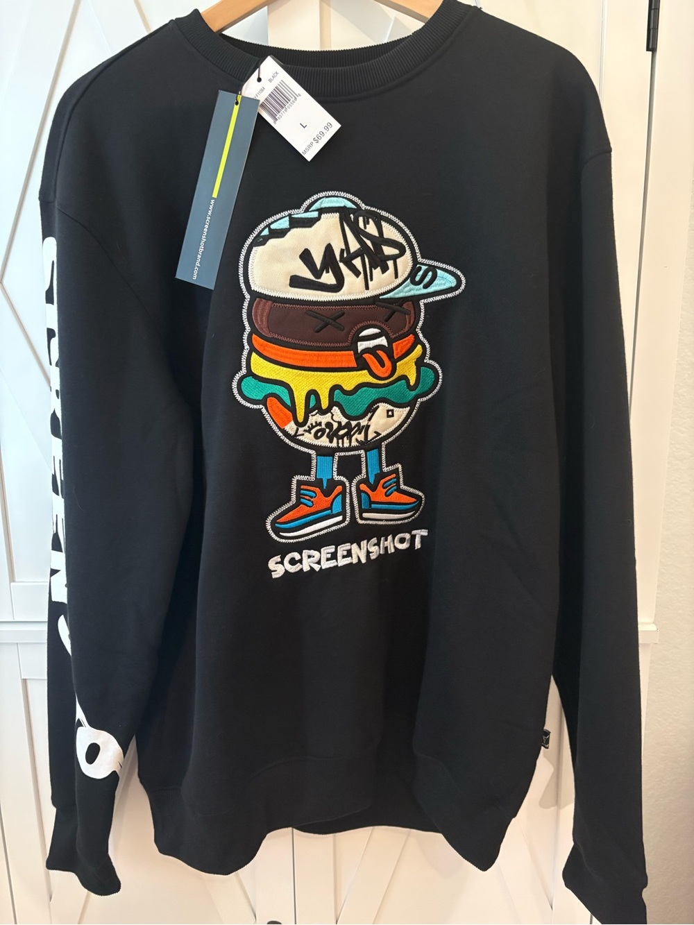 Screenshot crewneck sweatshirt large NWT